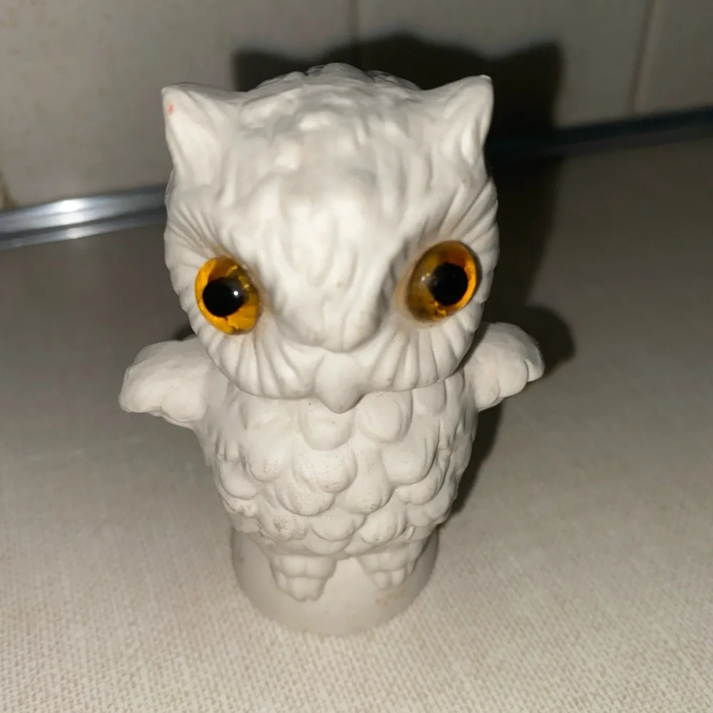 Vintage Goebel‎ 1973 White Owl Figurine Bisque Porcelain Glass Eyes W. Germany
